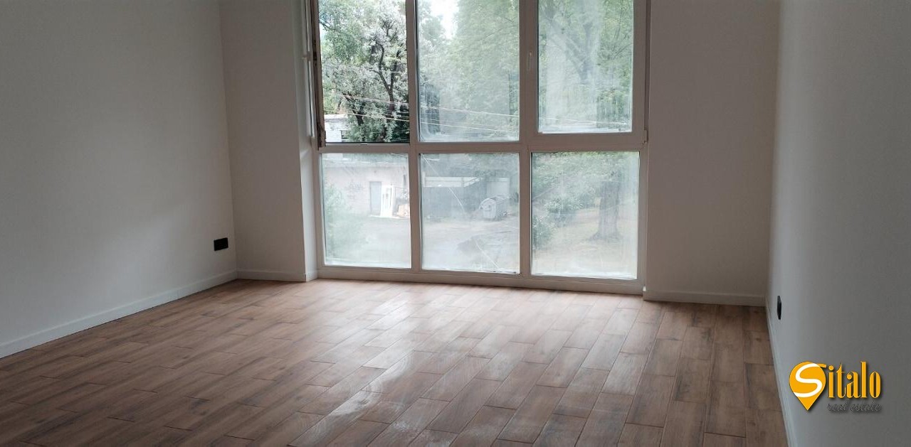 Продаж 1-кімнатної квартири 29.4 м², Кам’янська вул.