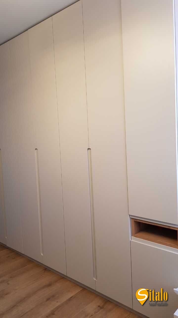 Продаж 1-кімнатної квартири 41 м², Дніпровська наб., 16д