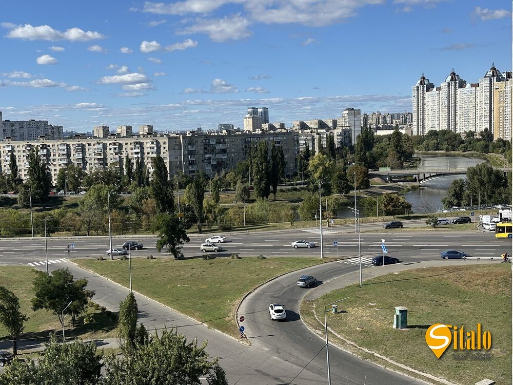 Продаж 1-кімнатної квартири 35 м², Березняківська вул., 2