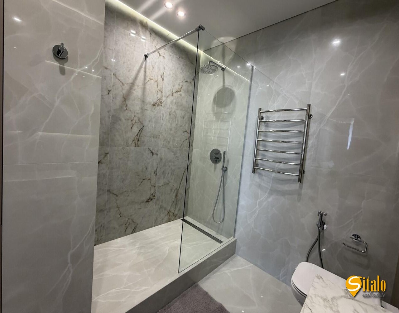 Продаж 2-кімнатної квартири 78.8 м², Причальна вул.