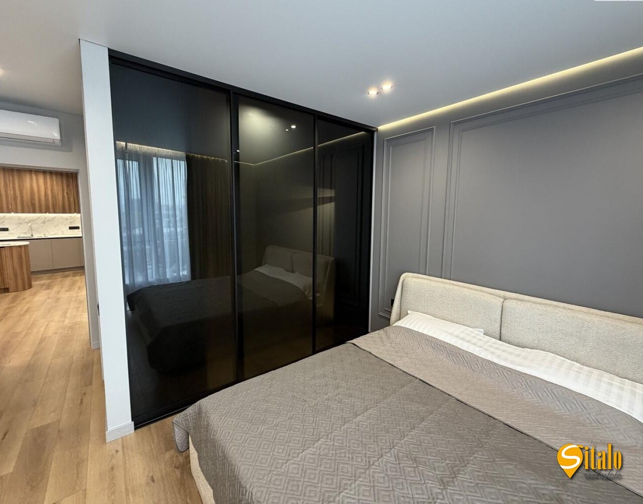 Продаж 2-кімнатної квартири 78.8 м², Причальна вул.