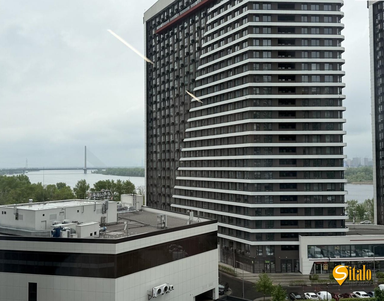Продаж 2-кімнатної квартири 78.8 м², Причальна вул.