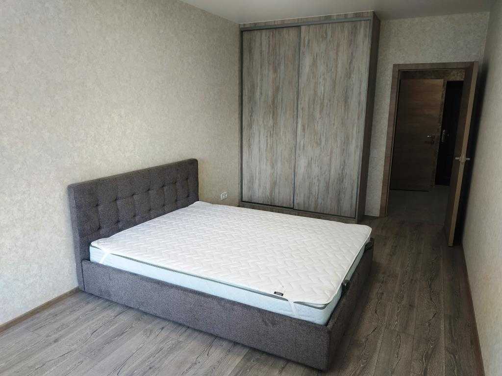 Оренда 1-кімнатної квартири 45 м², ЖК Crystal Avenue, Будинок 3 (вул. Кришталева, 1А)
