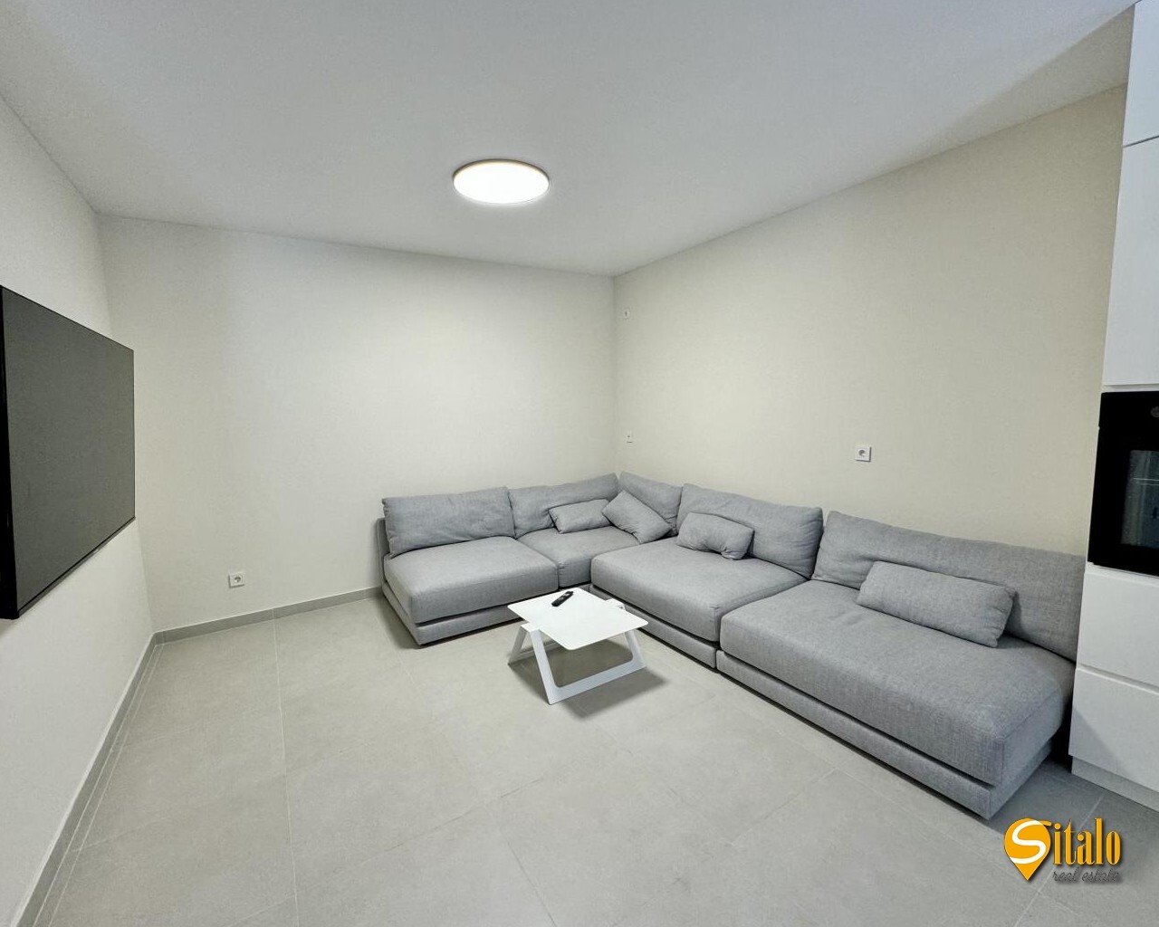 Продаж 3-кімнатної квартири 100 м², 52-а Садова вул.