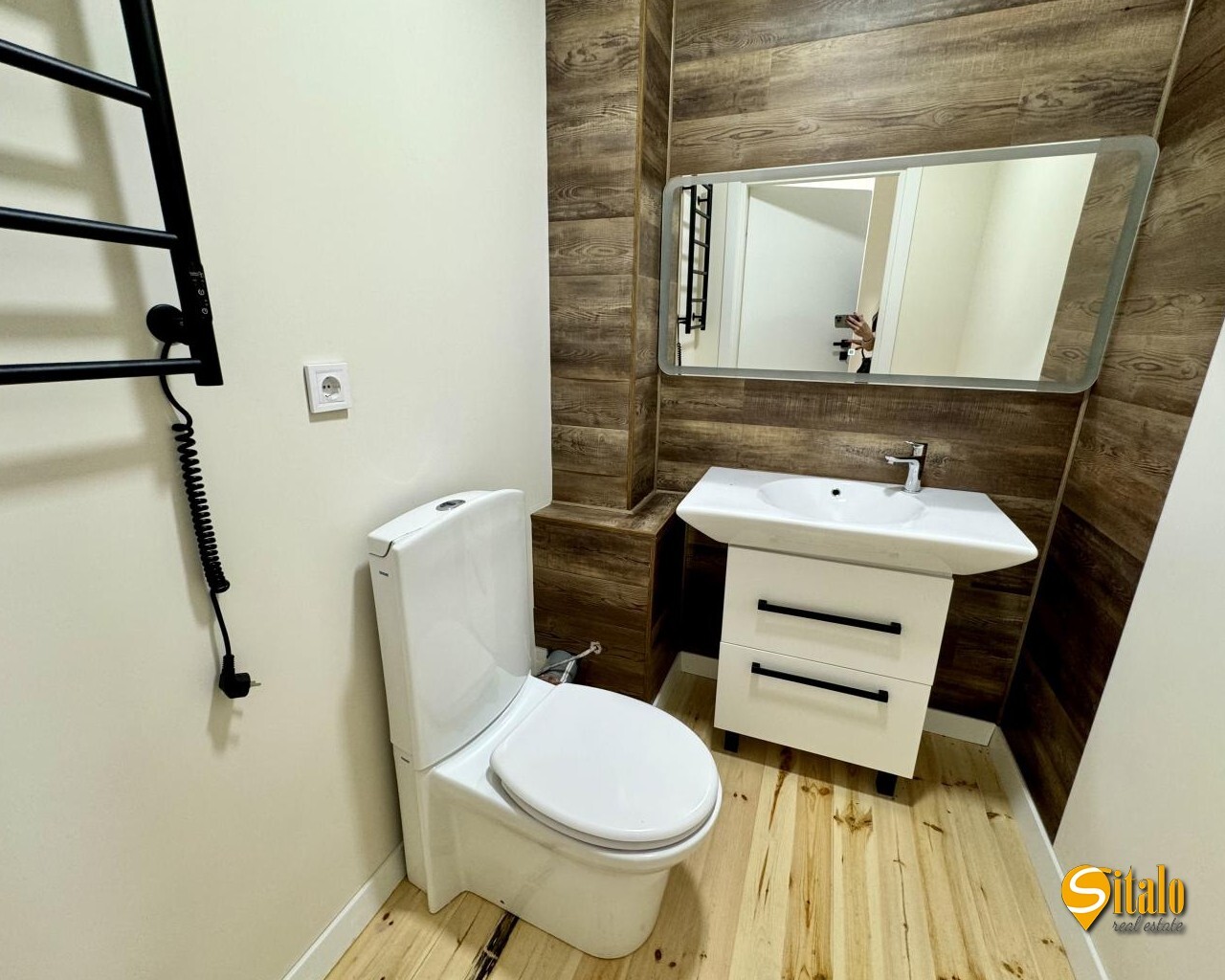 Продаж 3-кімнатної квартири 100 м², 52-а Садова вул.