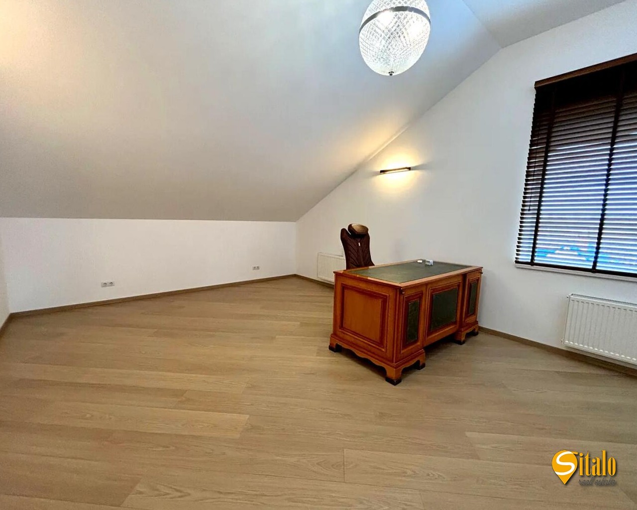 Оренда будинку 411 м², Північно-Озерний пров.