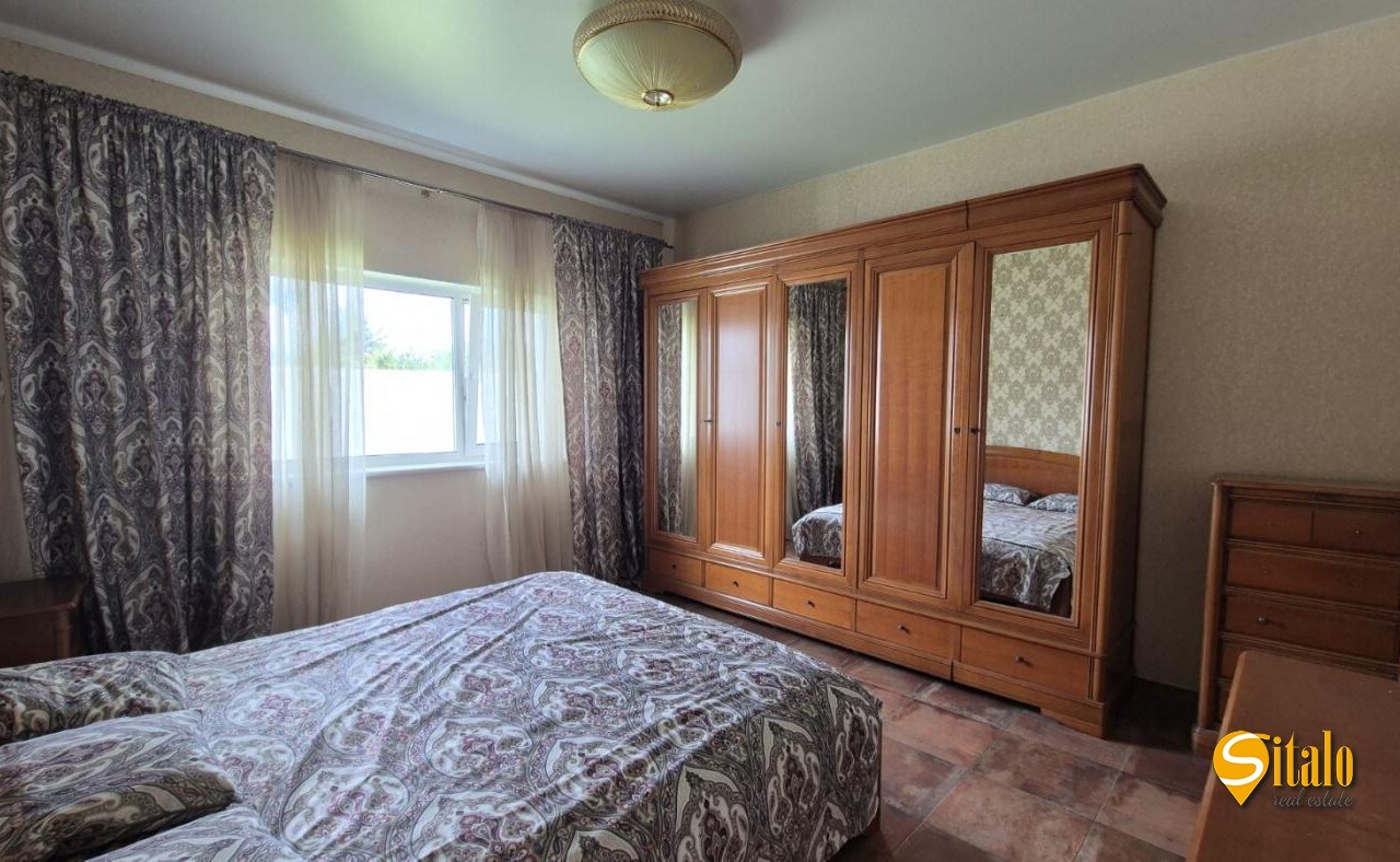 Продажа дома 200 м², 1-я Озерная ул.