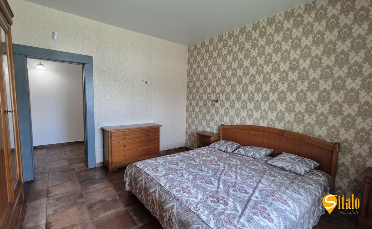 Продажа дома 200 м², 1-я Озерная ул.