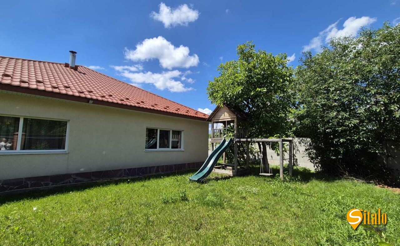 Продажа дома 200 м², 1-я Озерная ул.