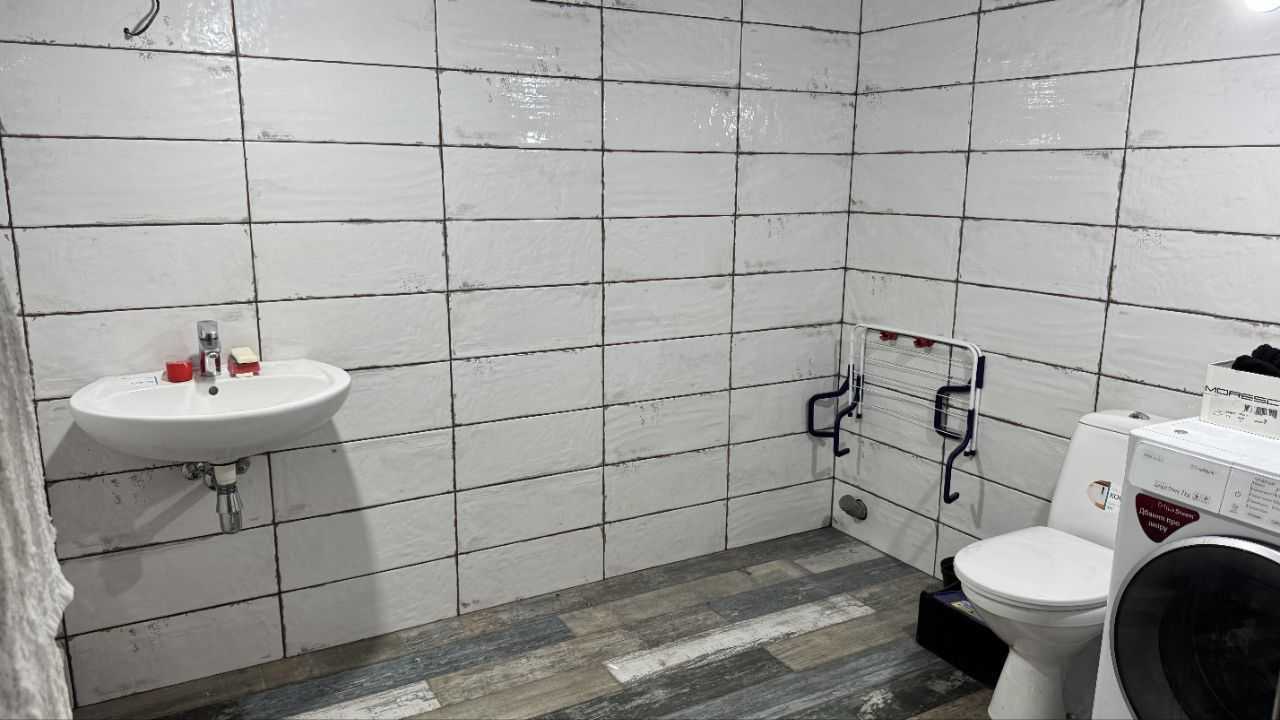 Продажа 3-комнатной квартиры 123 м², Строителей ул., 14в