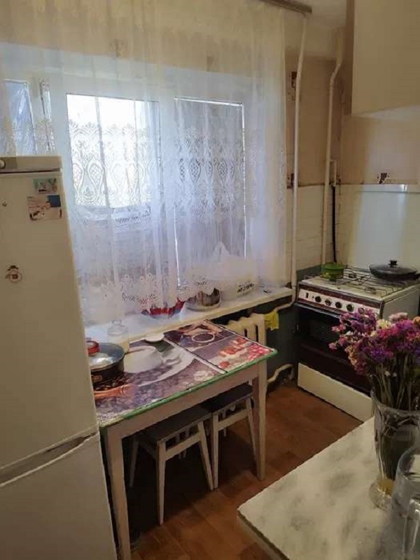 Продаж 2-кімнатної квартири 46 м², Перова бул., 25
