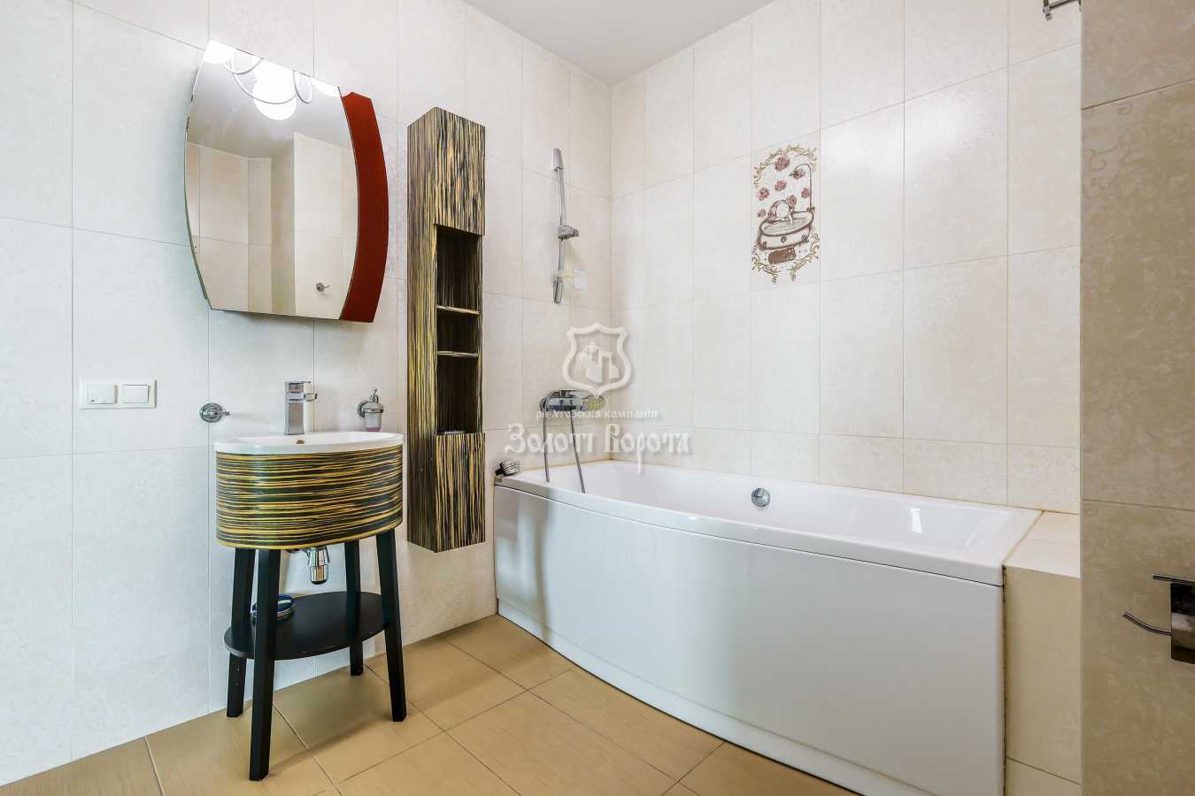 Продажа 4-комнатной квартиры 155 м², Кадетский Гай ул., 6