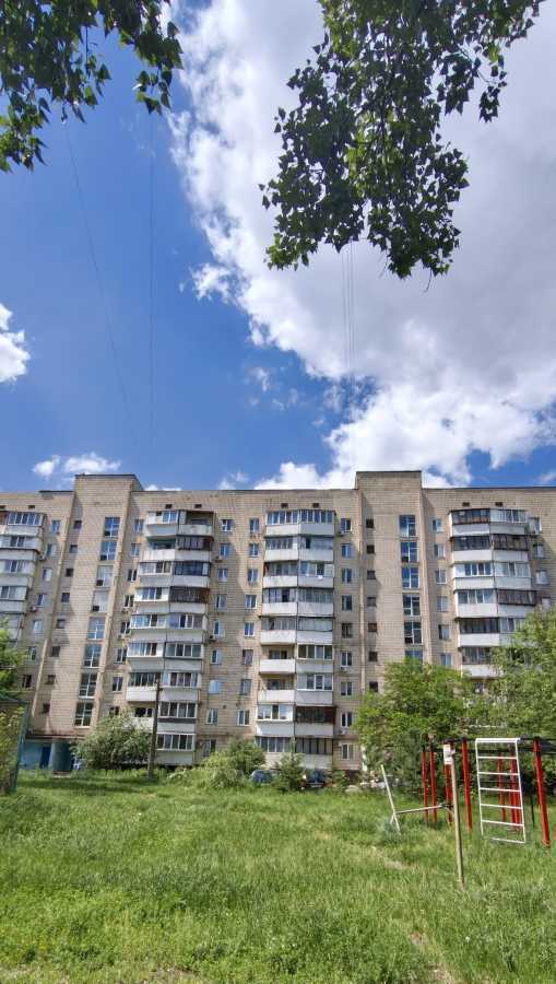 Продажа 1-комнатной квартиры 27.6 м², Гната Юры ул., 1