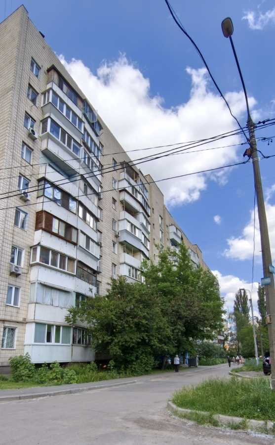 Продажа 1-комнатной квартиры 27.6 м², Гната Юры ул., 1