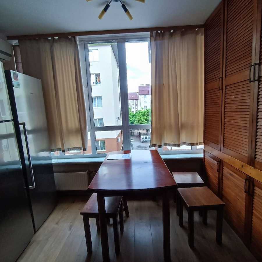 Аренда 2-комнатной квартиры 65 м², Волынская ул., 9
