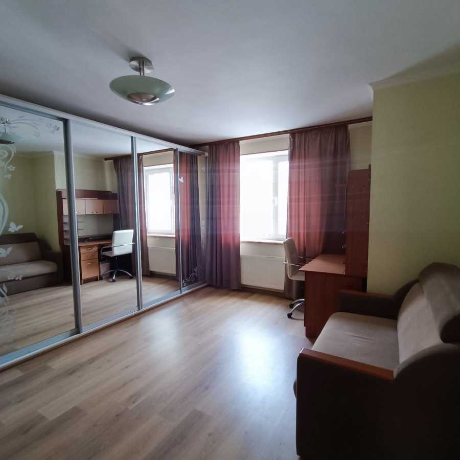 Аренда 2-комнатной квартиры 65 м², Волынская ул., 9