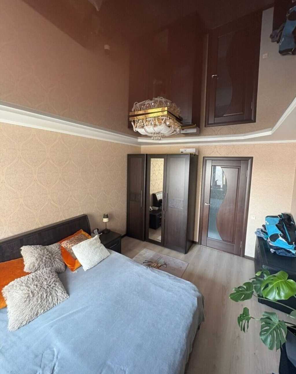 Продажа 2-комнатной квартиры 54 м², Черновола ул.