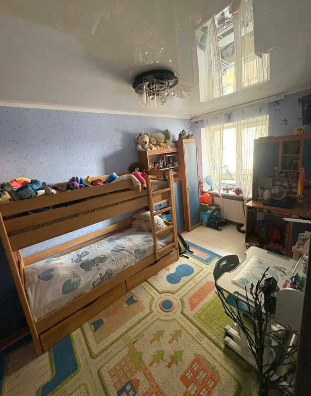 Продажа 2-комнатной квартиры 54 м², Черновола ул.