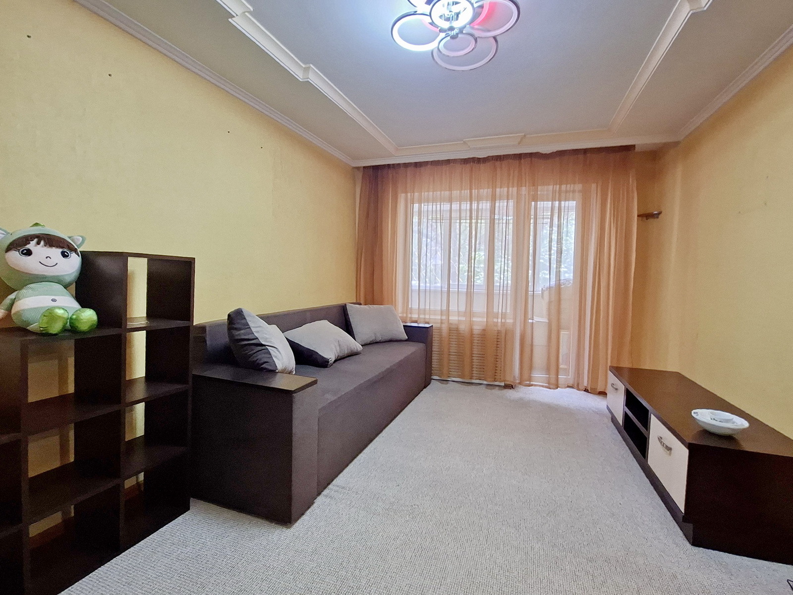 Продажа 3-комнатной квартиры 70 м², Магистральная ул., 80