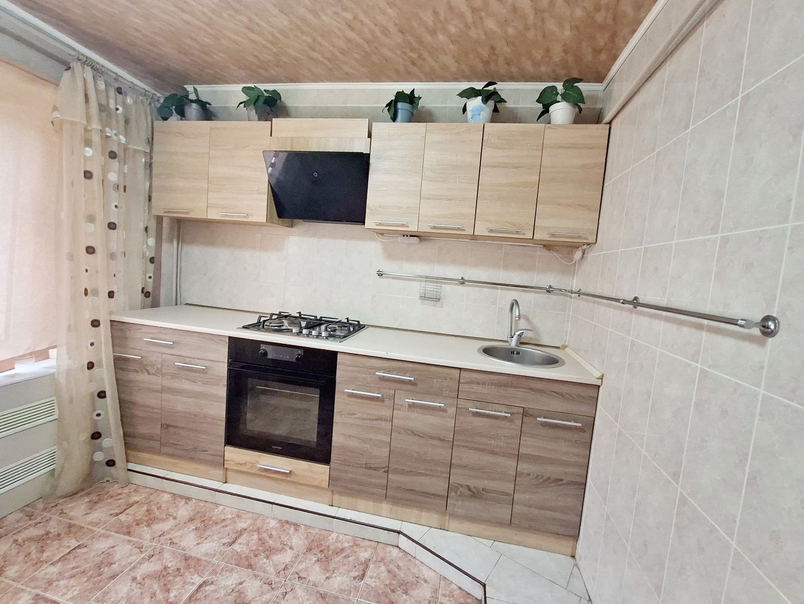 Продажа 3-комнатной квартиры 70 м², Магистральная ул., 80