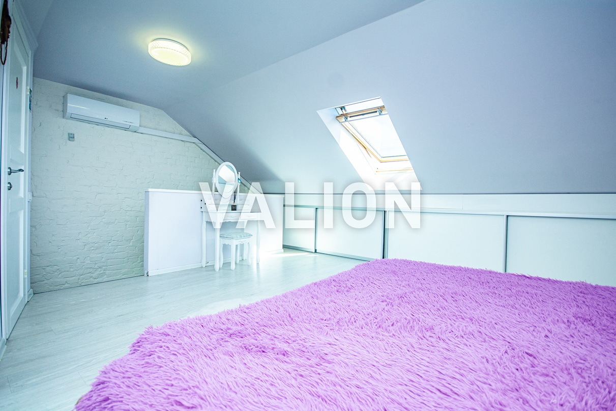 Продажа 3-комнатной квартиры 136 м², Григория Гуляницкого ул., 44/1