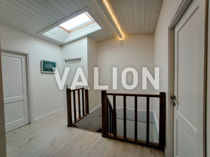 Продажа 5-комнатной квартиры 198 м², Борщаговская ул., 30А