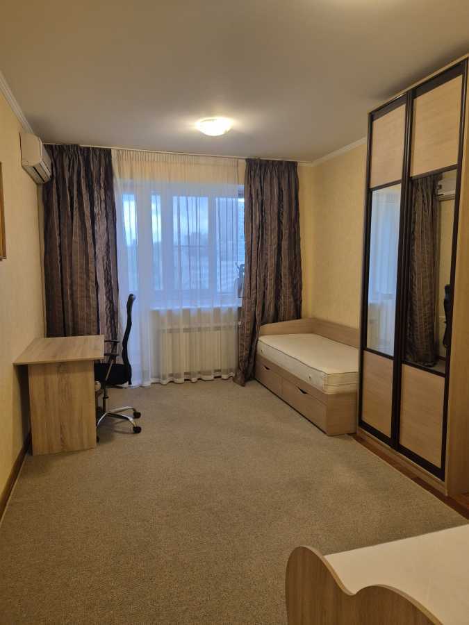 Аренда 3-комнатной квартиры 98 м², Старонаводницкая ул., 6