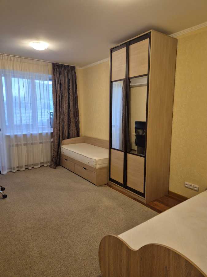 Аренда 3-комнатной квартиры 98 м², Старонаводницкая ул., 6