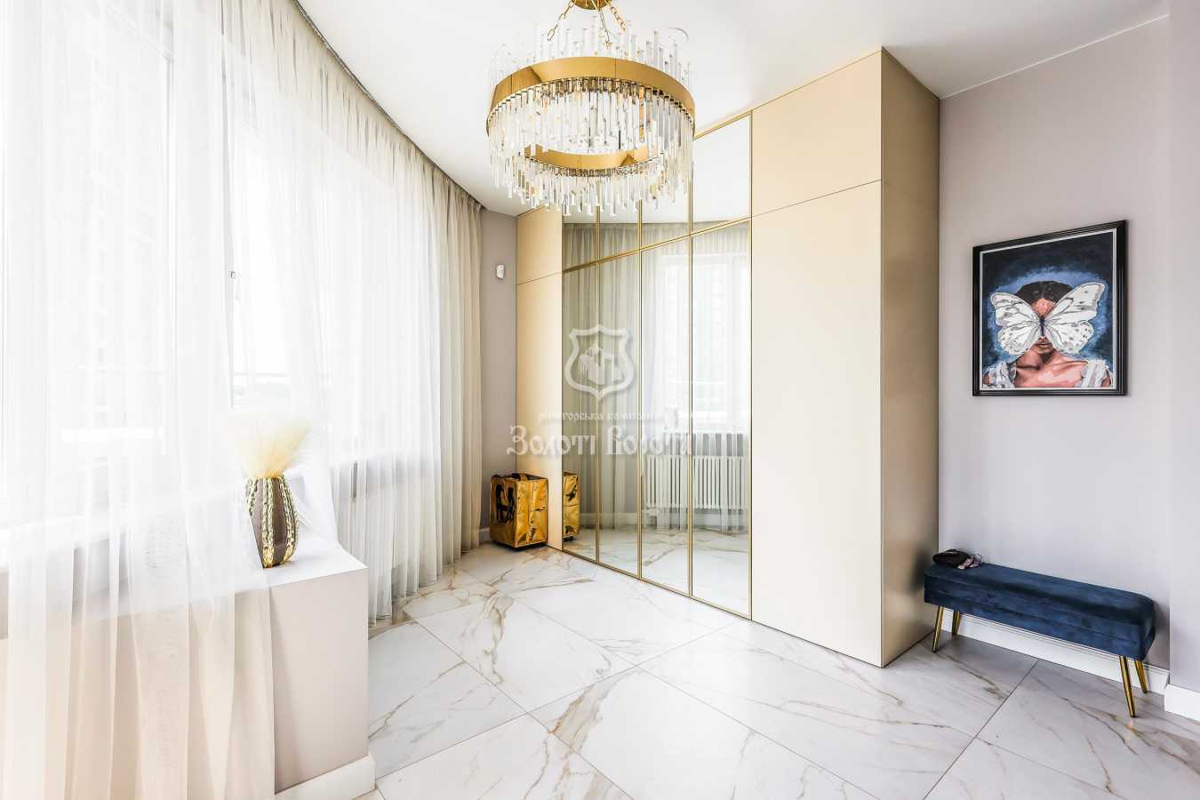 Продажа 4-комнатной квартиры 174 м², Вышгородская ул., 45А/3