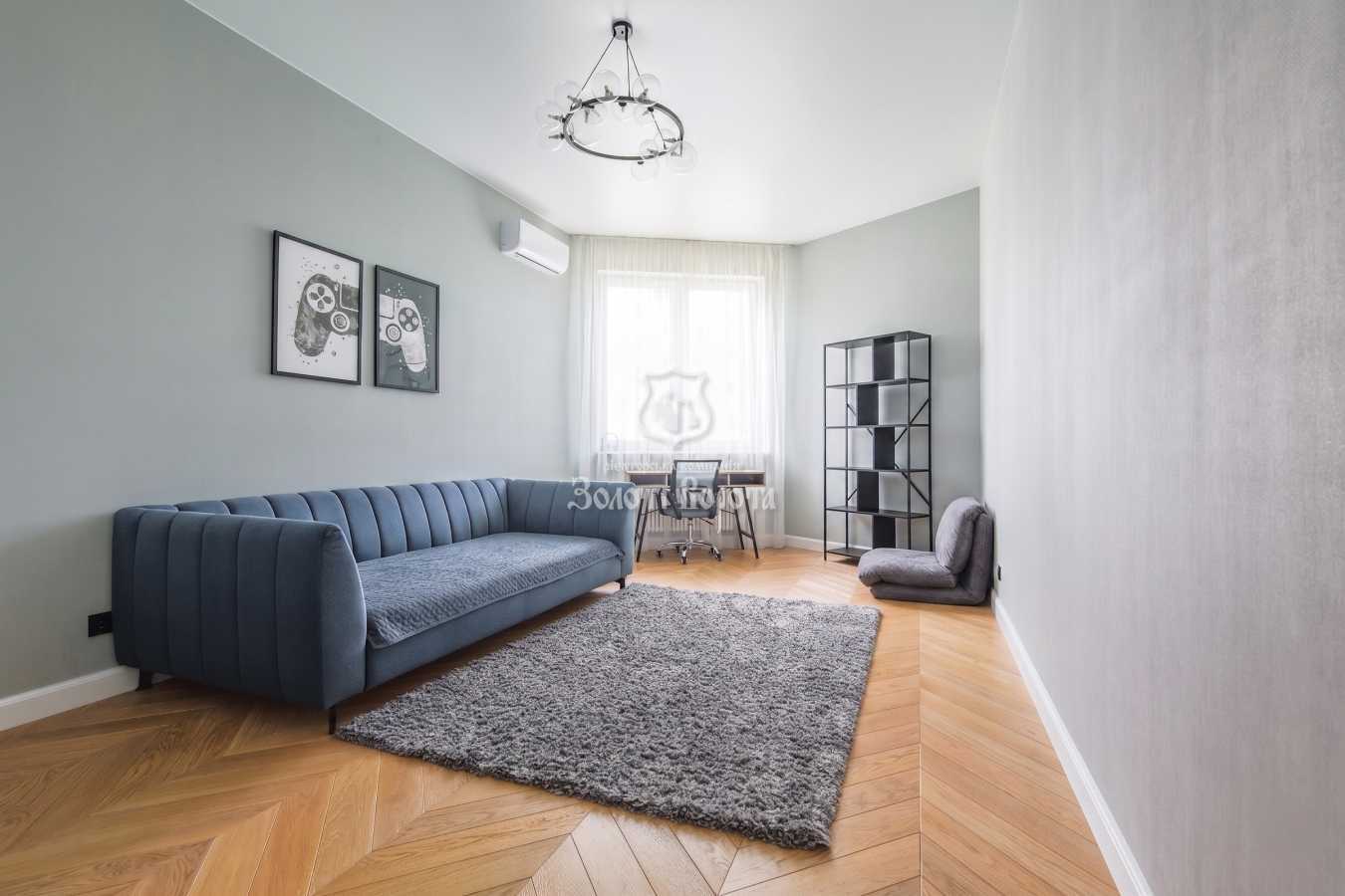 Продажа 4-комнатной квартиры 174 м², Вышгородская ул., 45А/3