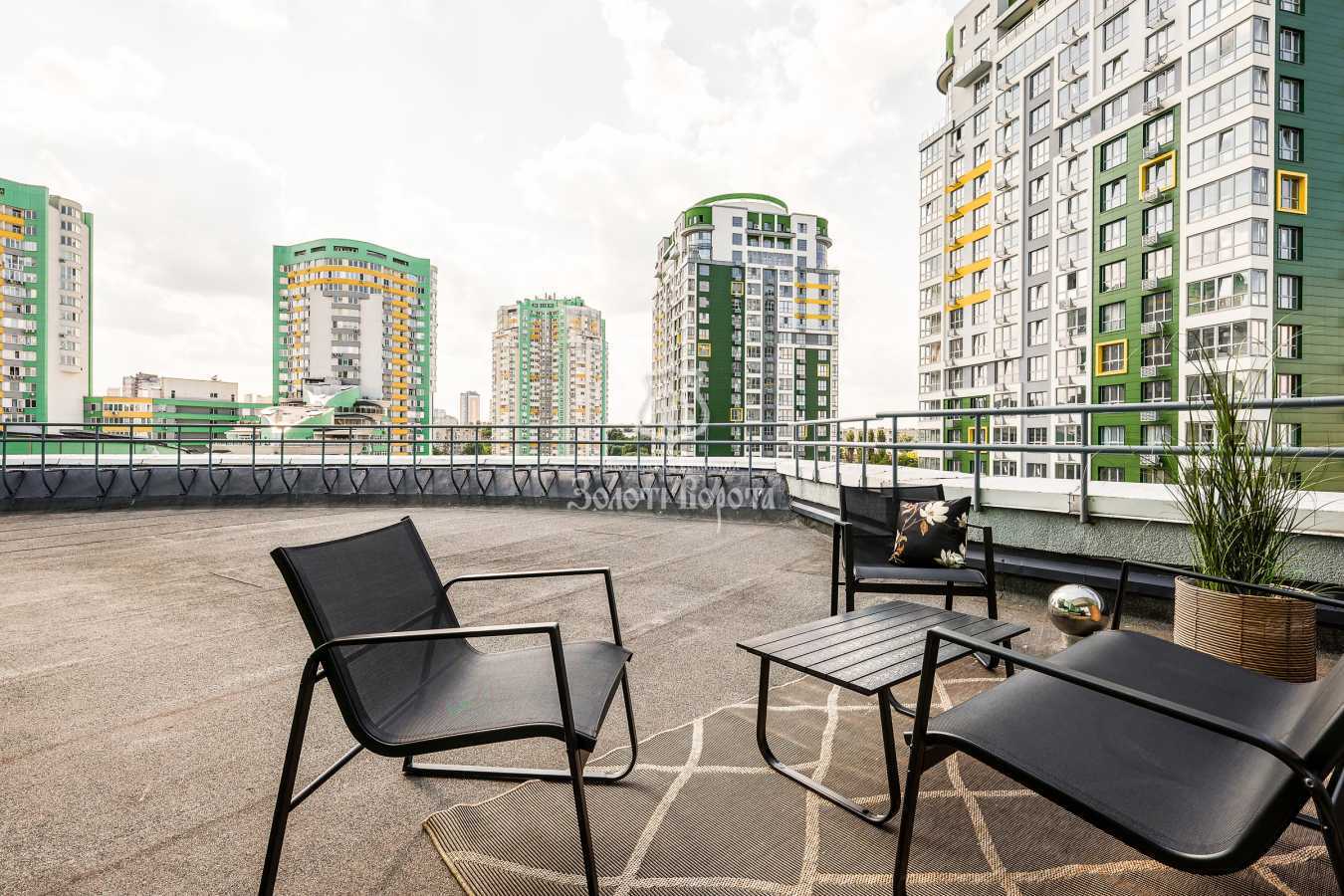 Продажа 4-комнатной квартиры 174 м², Вышгородская ул., 45А/3