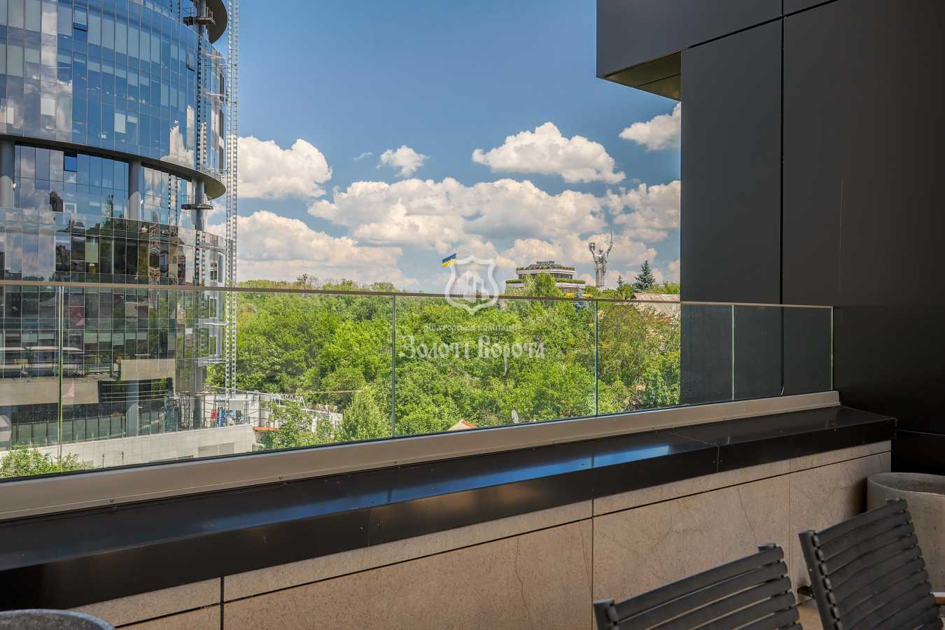 Продажа 3-комнатной квартиры 82.2 м², Болсуновская ул., 21