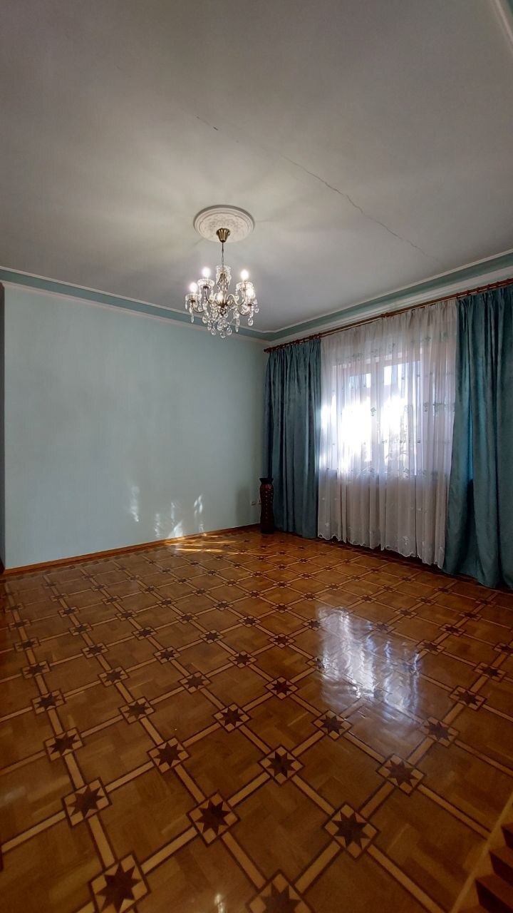Продаж будинку 350 м², Абрикосова вул., 91