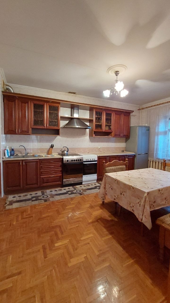 Продаж будинку 350 м², Абрикосова вул., 91