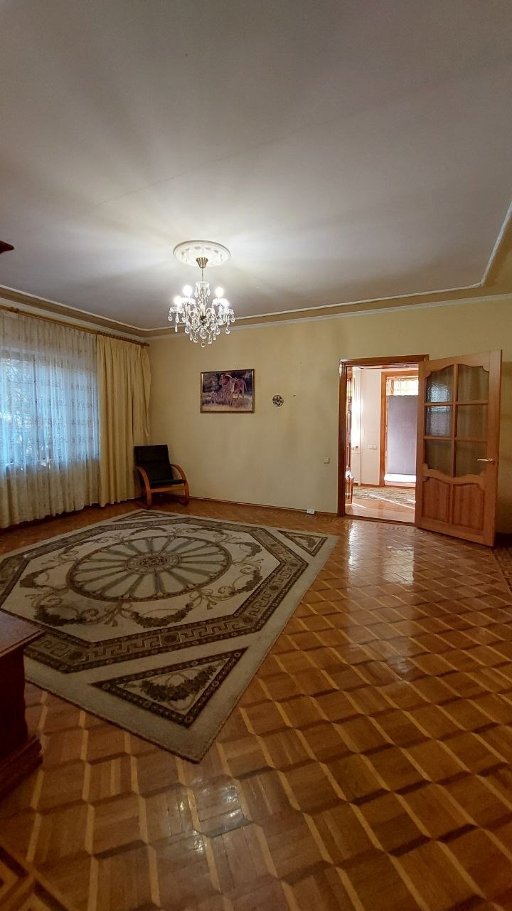 Продаж будинку 350 м², Абрикосова вул., 91