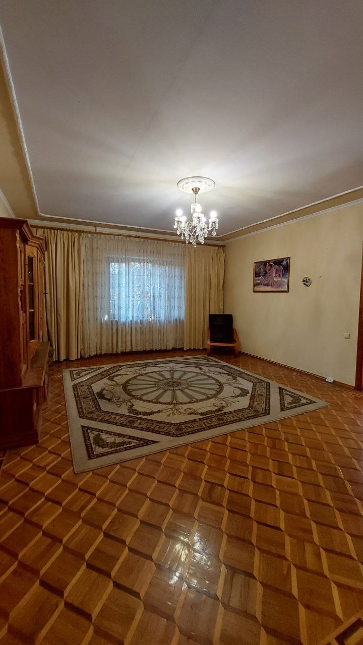 Продаж будинку 350 м², Абрикосова вул., 91