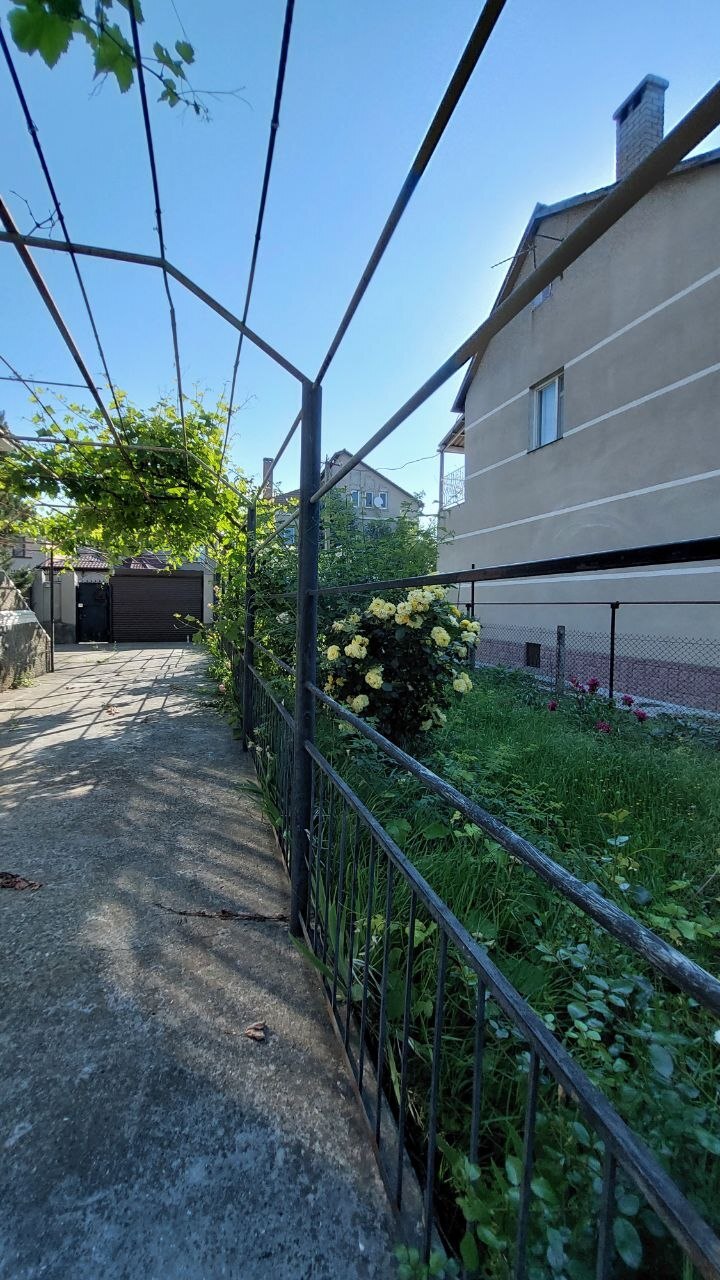 Продаж будинку 350 м², Абрикосова вул., 91