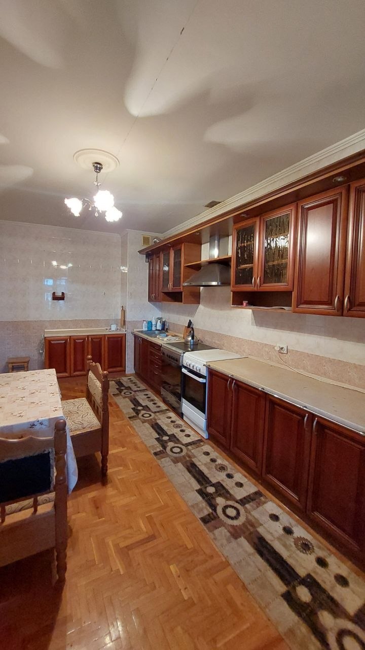 Продаж будинку 350 м², Абрикосова вул., 91