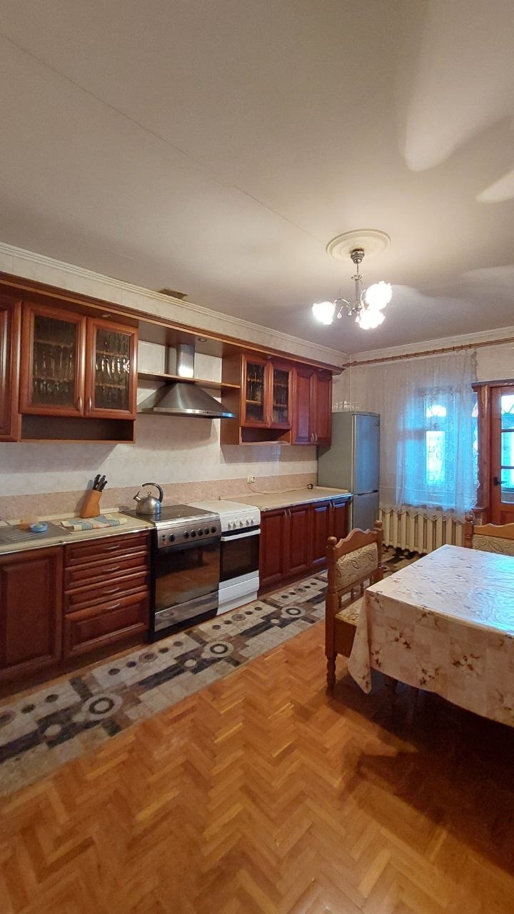 Продаж будинку 350 м², Абрикосова вул., 91