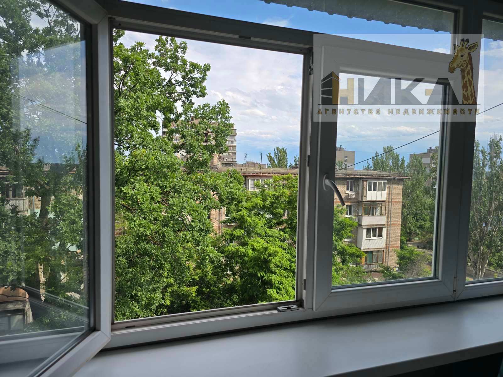 Продаж 1-кімнатної квартири 34 м², Гвардійський бул.