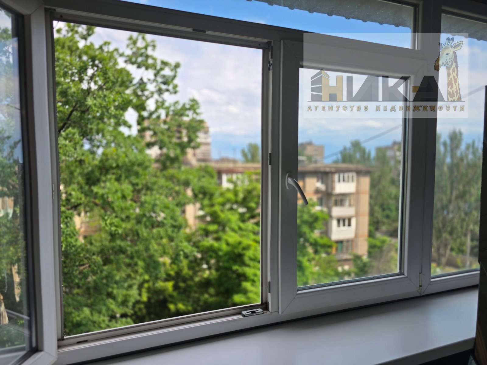 Продаж 1-кімнатної квартири 34 м², Гвардійський бул.