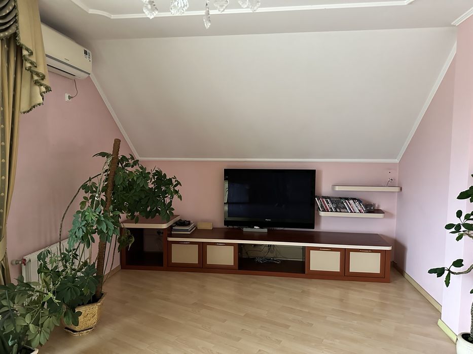 Коттедж посуточно 296 м²