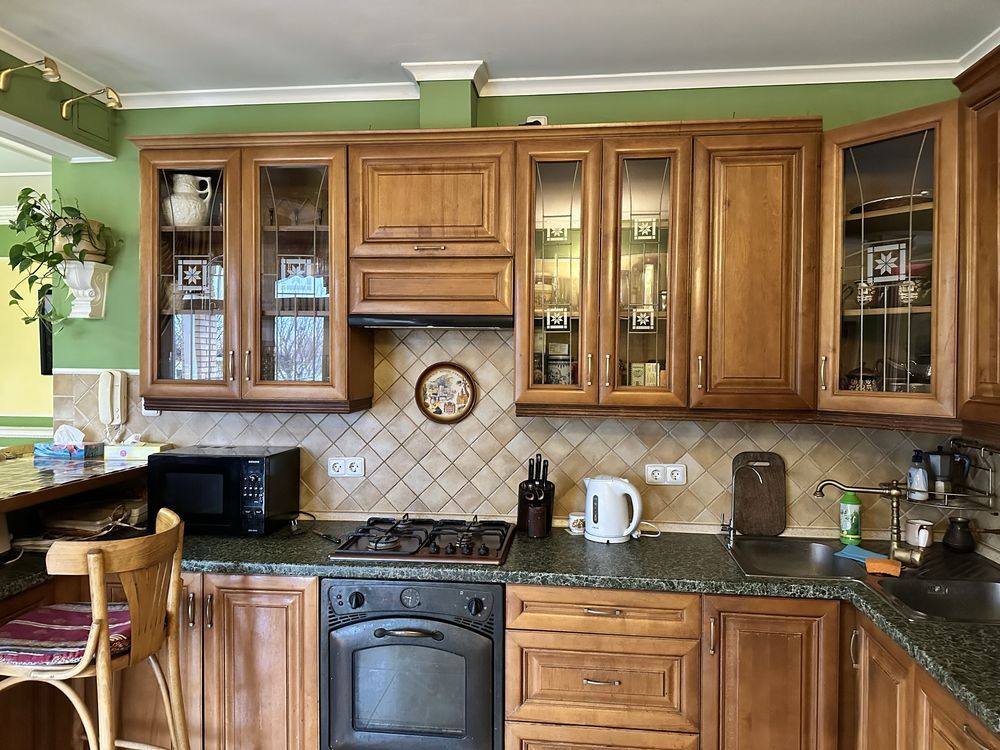 Коттедж посуточно 296 м²