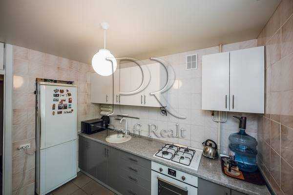 Продаж 3-кімнатної квартири 70 м², Тростянецька вул., 12