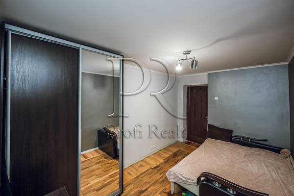 Продаж 3-кімнатної квартири 70 м², Тростянецька вул., 12