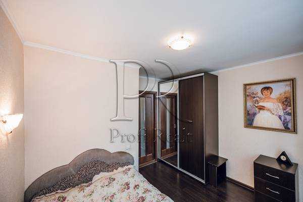 Продаж 3-кімнатної квартири 70 м², Тростянецька вул., 12