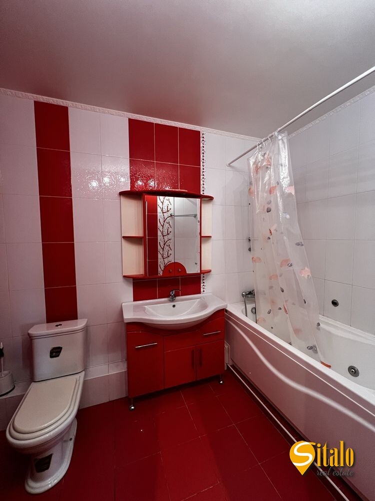 Продаж 2-кімнатної квартири 88 м², Срібнокільська вул., 1