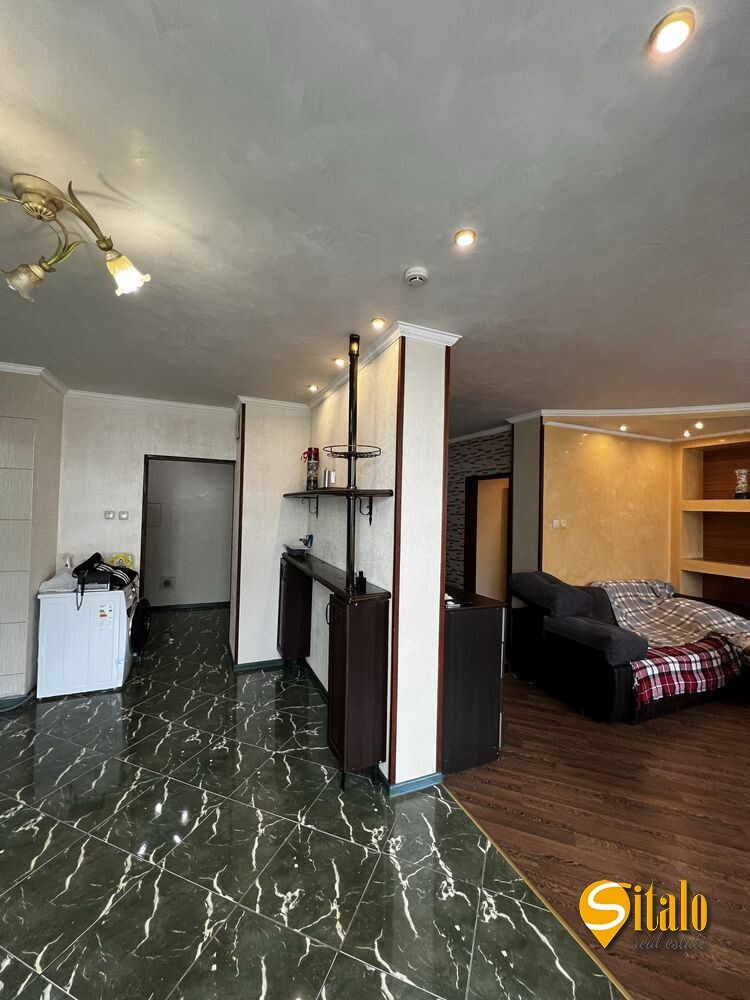 Продаж 2-кімнатної квартири 88 м², Срібнокільська вул., 1