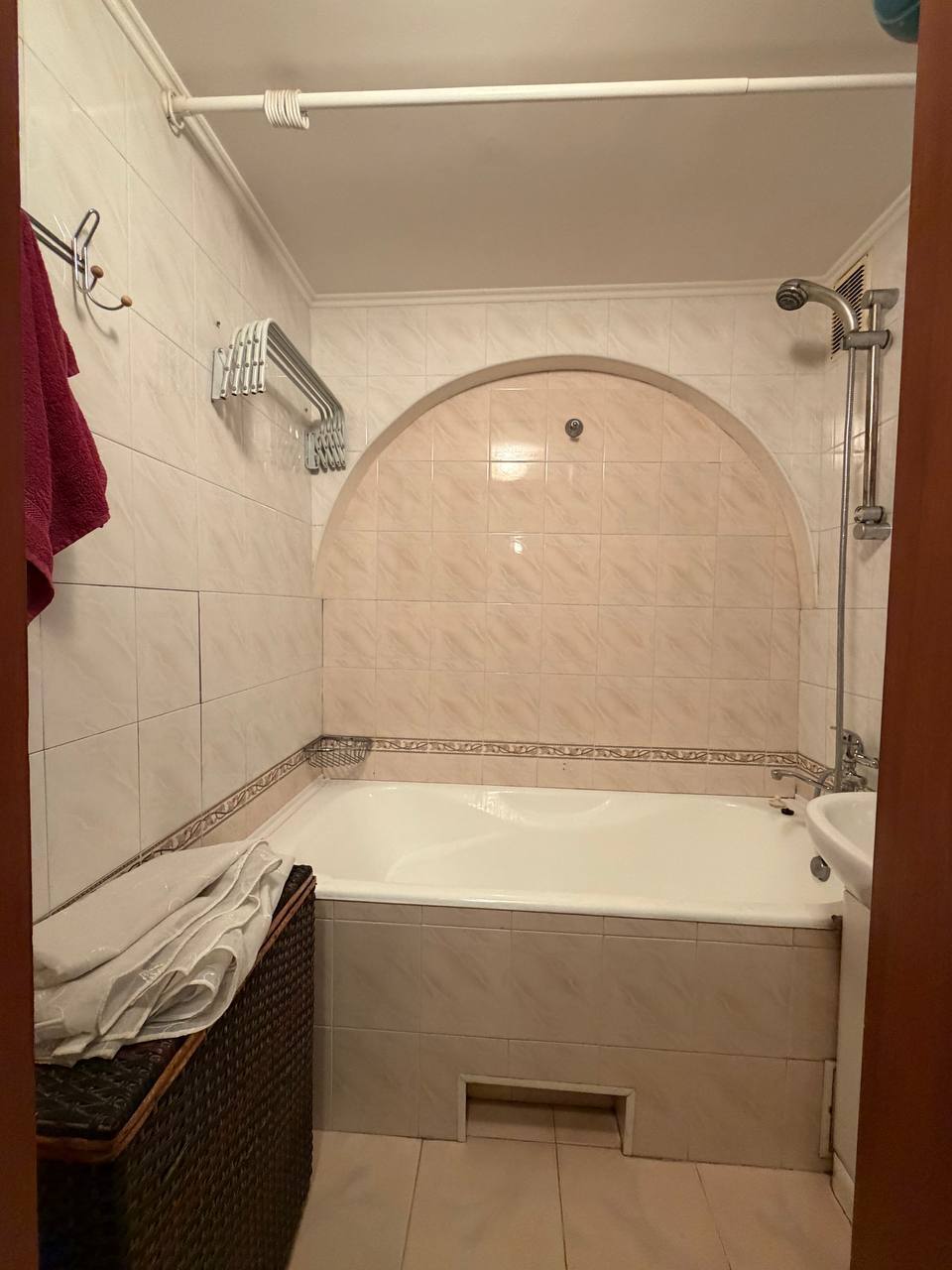 Аренда 3-комнатной квартиры 71 м², Маршала Бабаджаняна ул., 17