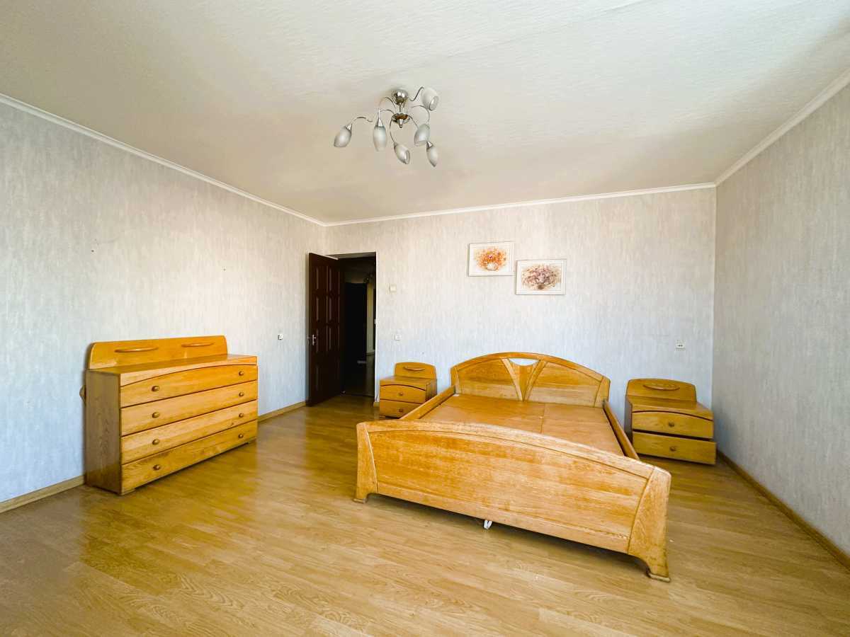 Продажа 2-комнатной квартиры 72 м², Петра Григоренко просп., 38